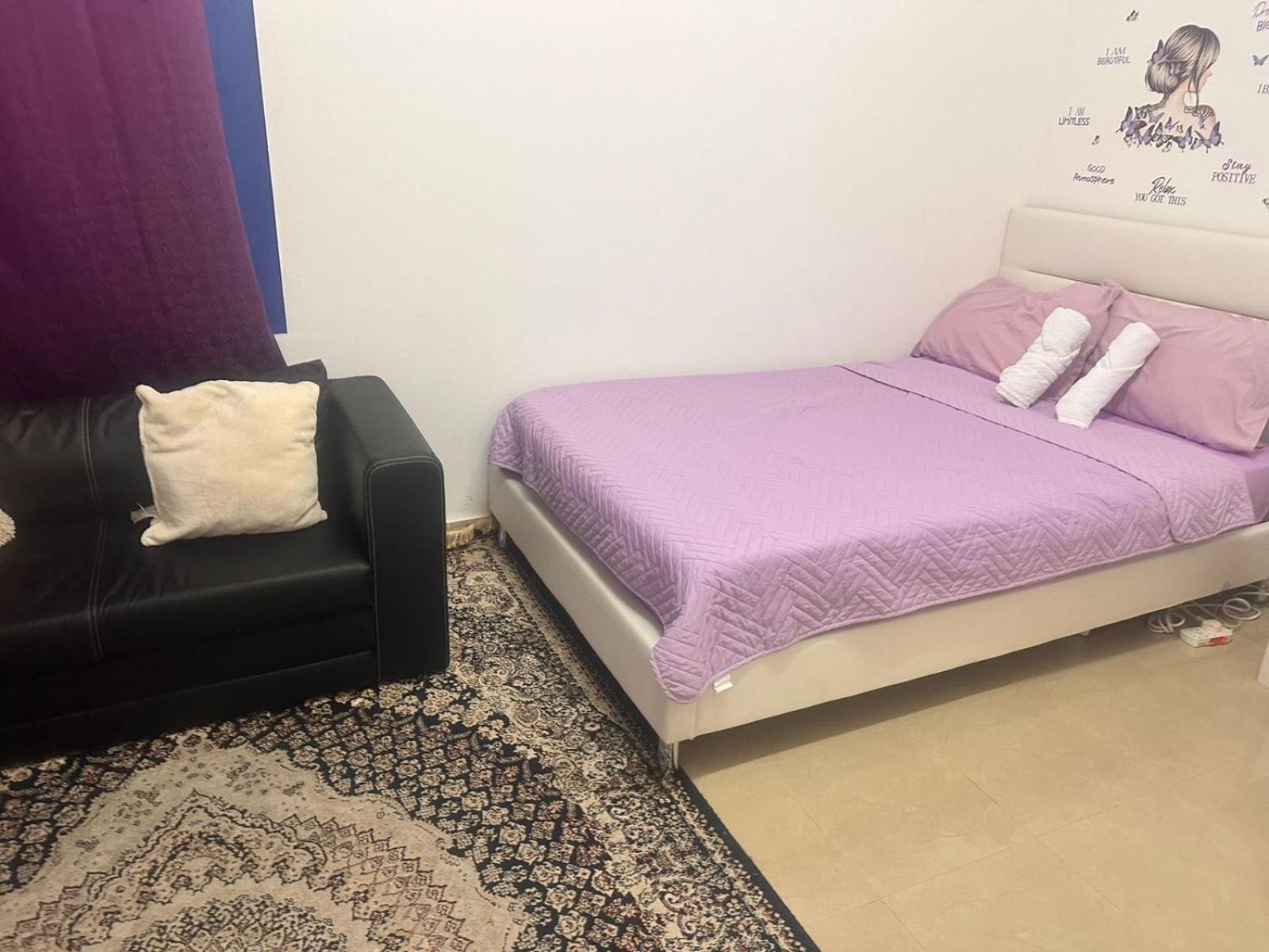 The Purple Place Apartment Abu Dhabi Ngoại thất bức ảnh